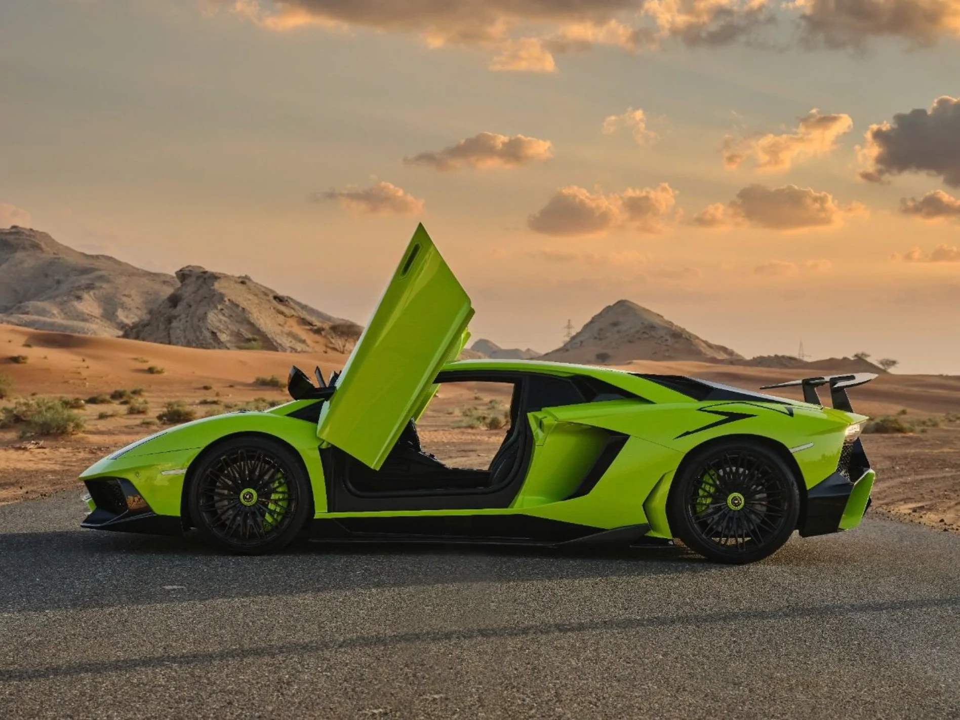 lamborghini-aventador-coupe